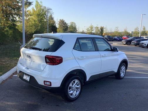 2026 Hyundai VENUE SE
