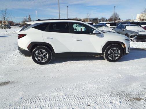 Serenity White Pearl 2026 Hyundai TUCSON SEL