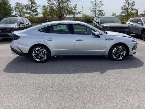 2026 Hyundai SONATA SEL