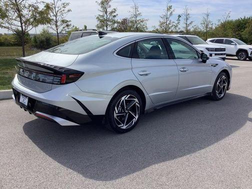 2026 Hyundai SONATA SEL
