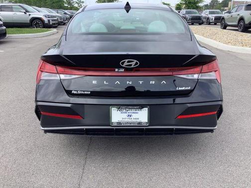 2025 Hyundai ELANTRA Limited