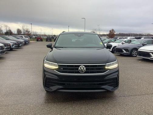 2022 Volkswagen Tiguan 2.0T SE R-Line Black 4MOTION