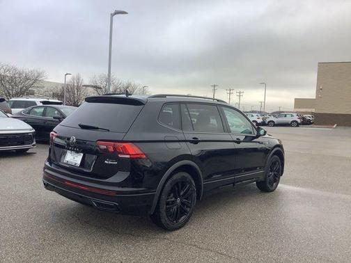 2022 Volkswagen Tiguan 2.0T SE R-Line Black 4MOTION