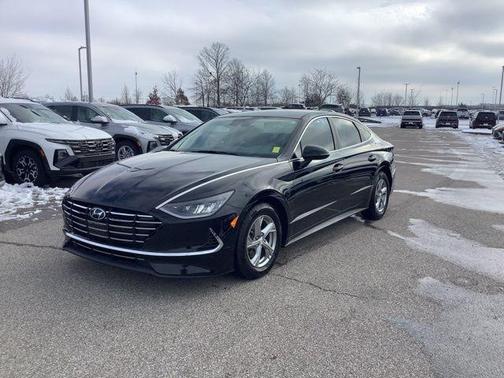 2023 Hyundai SONATA SE