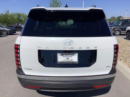 Creamy White Pearl 2026 Hyundai PALISADE SEL 7P