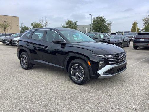 Ash Black 2026 Hyundai TUCSON Hybrid Blue SE