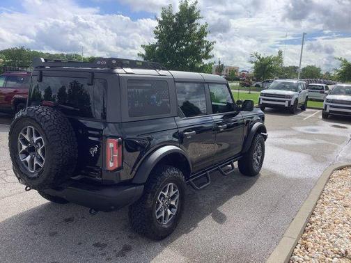 Shadow Black 2024 Ford Bronco Badlands