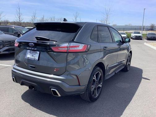 2023 Ford Edge ST