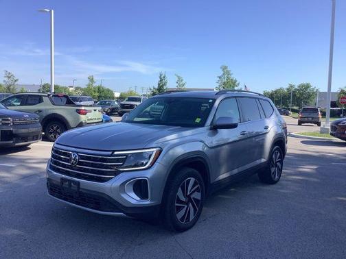 2024 Volkswagen Atlas 2.0T SE w/Technology 4MOTION