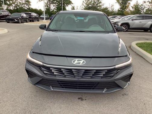 2025 Hyundai ELANTRA Sport