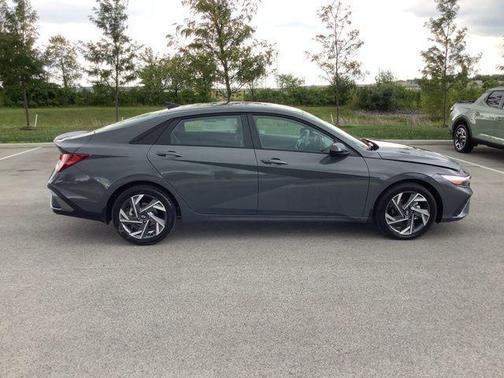 2025 Hyundai ELANTRA Sport
