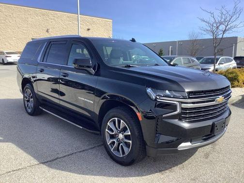 2023 Chevrolet Suburban LT