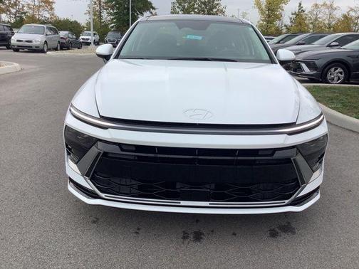 2026 Hyundai SONATA Hybrid SE