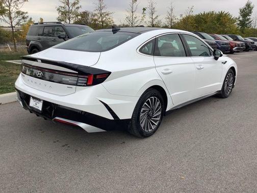 2026 Hyundai SONATA Hybrid SE
