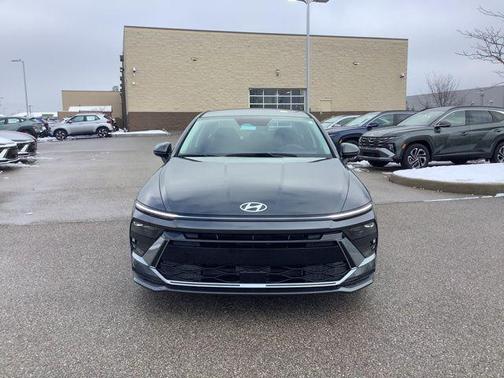 2026 Hyundai SONATA Hybrid Base