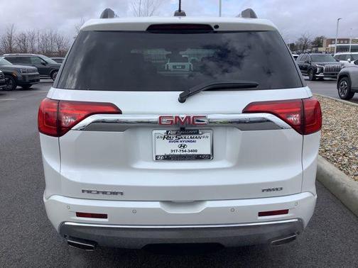 2018 GMC Acadia Denali