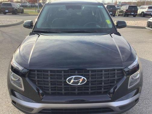 2023 Hyundai VENUE SE
