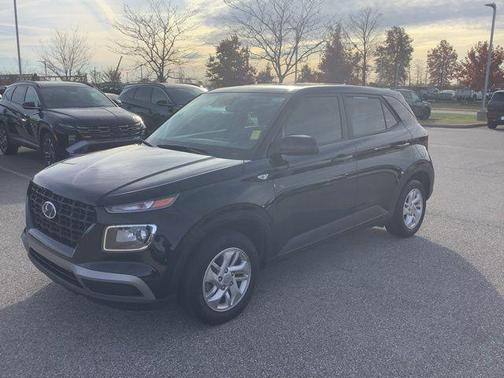 2023 Hyundai VENUE SE