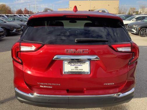 2023 GMC Terrain SLT