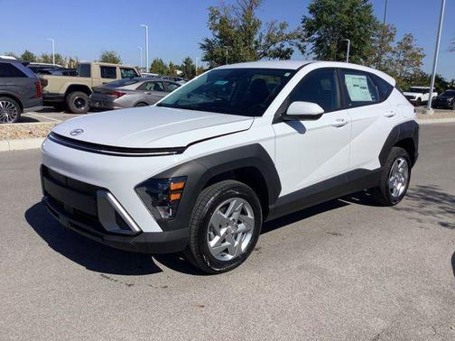 2026 Hyundai KONA SE
