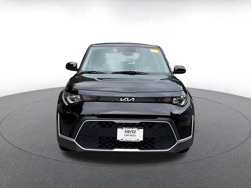 Fusion Black 2025 Kia Soul LX