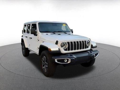 Bright White Clearcoat 2025 Jeep Wrangler 4-Door Sahara 4x4