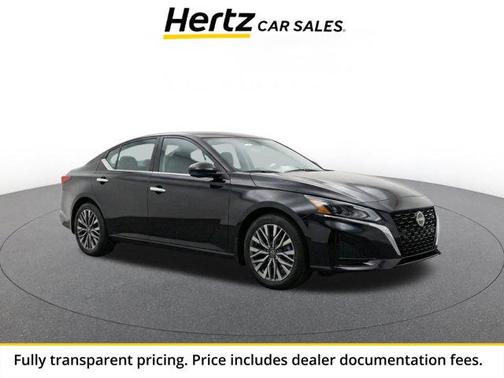 Super Black 2025 Nissan Altima SV FWD