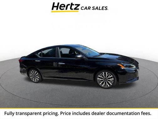 Super Black 2025 Nissan Altima SV FWD