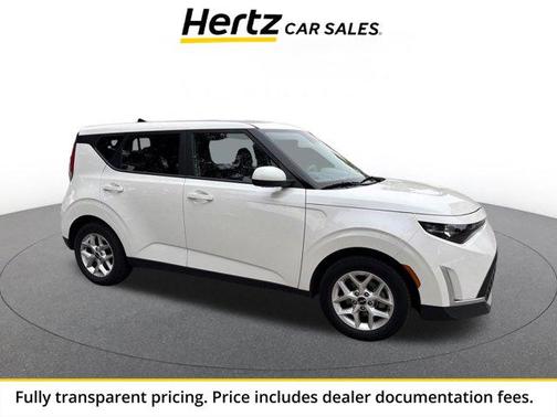 Snow White Pearl 2025 Kia Soul LX