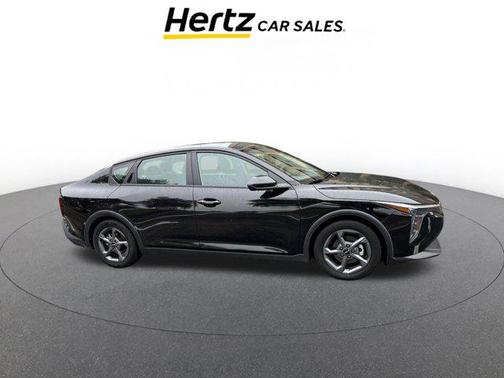 Aurora Black Pearl 2025 Kia K4 LXS