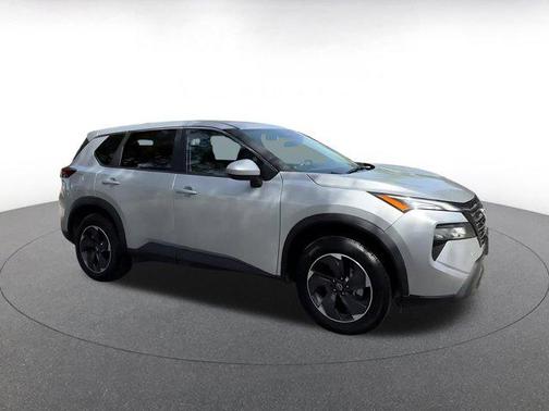 Brilliant Silver Metallic 2025 Nissan Rogue SV