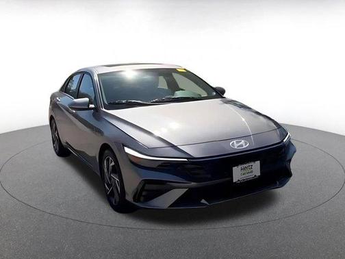 2025 Hyundai ELANTRA SEL