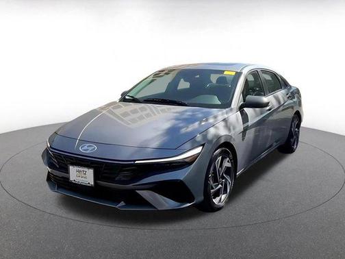 2025 Hyundai ELANTRA SEL