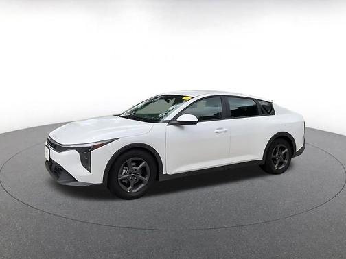 Snow White Pearl 2025 Kia K4 LXS
