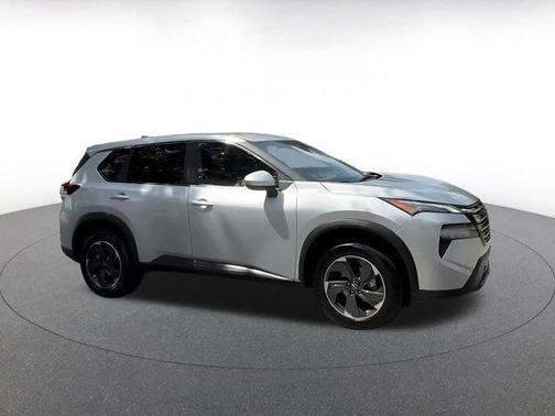 Brilliant Silver Metallic 2025 Nissan Rogue SV