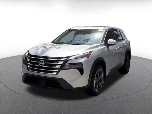 Brilliant Silver Metallic 2025 Nissan Rogue SV