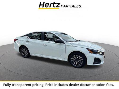 Glacier White 2025 Nissan Altima SV FWD
