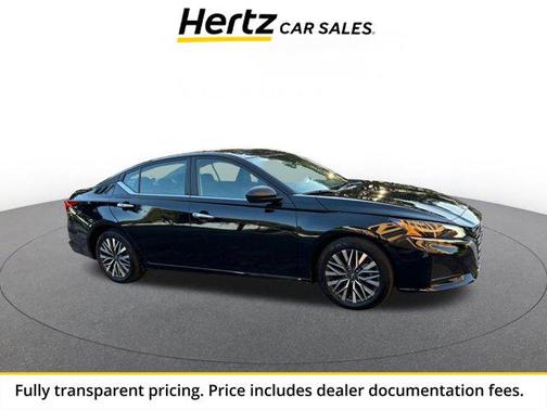 Super Black 2025 Nissan Altima SV FWD