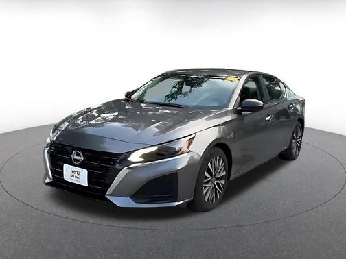 Gun Metallic 2025 Nissan Altima SV FWD