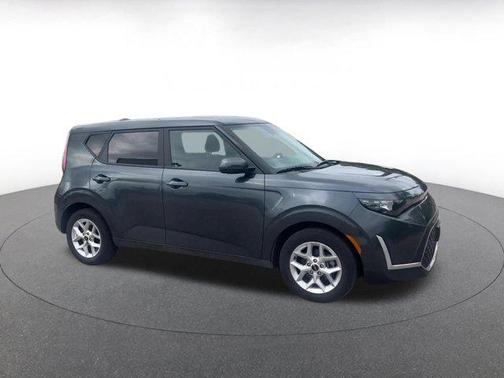 Gravity Gray 2025 Kia Soul LX