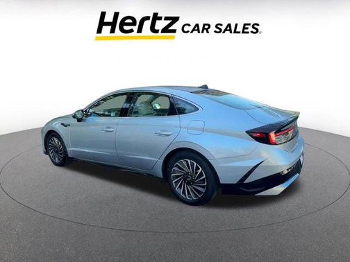 2024 Hyundai SONATA Hybrid SE