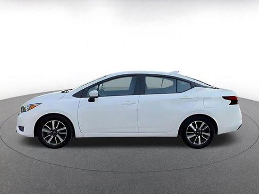 Aspen White Tricoat 2025 Nissan Versa 1.6 SV