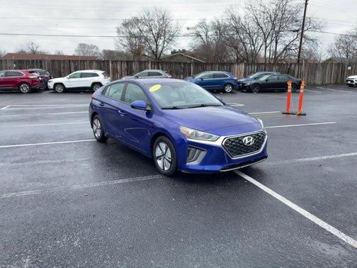 Photo 3 of 44 of 2021 Hyundai IONIQ Hybrid Blue