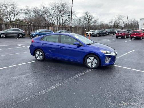 Photo 2 of 44 of 2021 Hyundai IONIQ Hybrid Blue