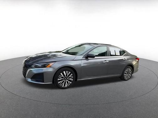 Gun Metallic 2025 Nissan Altima SV FWD