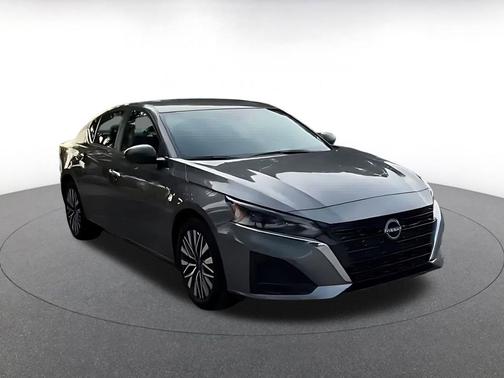 Gun Metallic 2025 Nissan Altima SV FWD