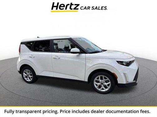 Snow White Pearl 2025 Kia Soul LX