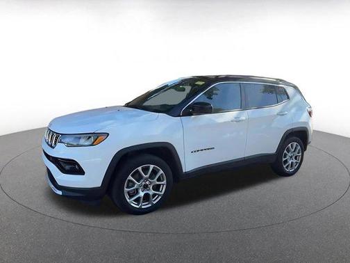 Bright White Clearcoat 2025 Jeep Compass Limited