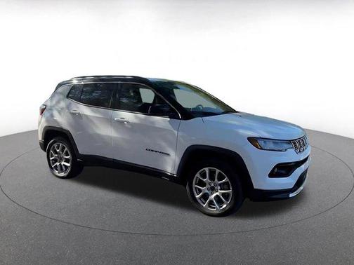 Bright White Clearcoat 2025 Jeep Compass Limited