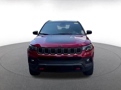 Red Hot Pearlcoat 2025 Jeep Compass Trailhawk